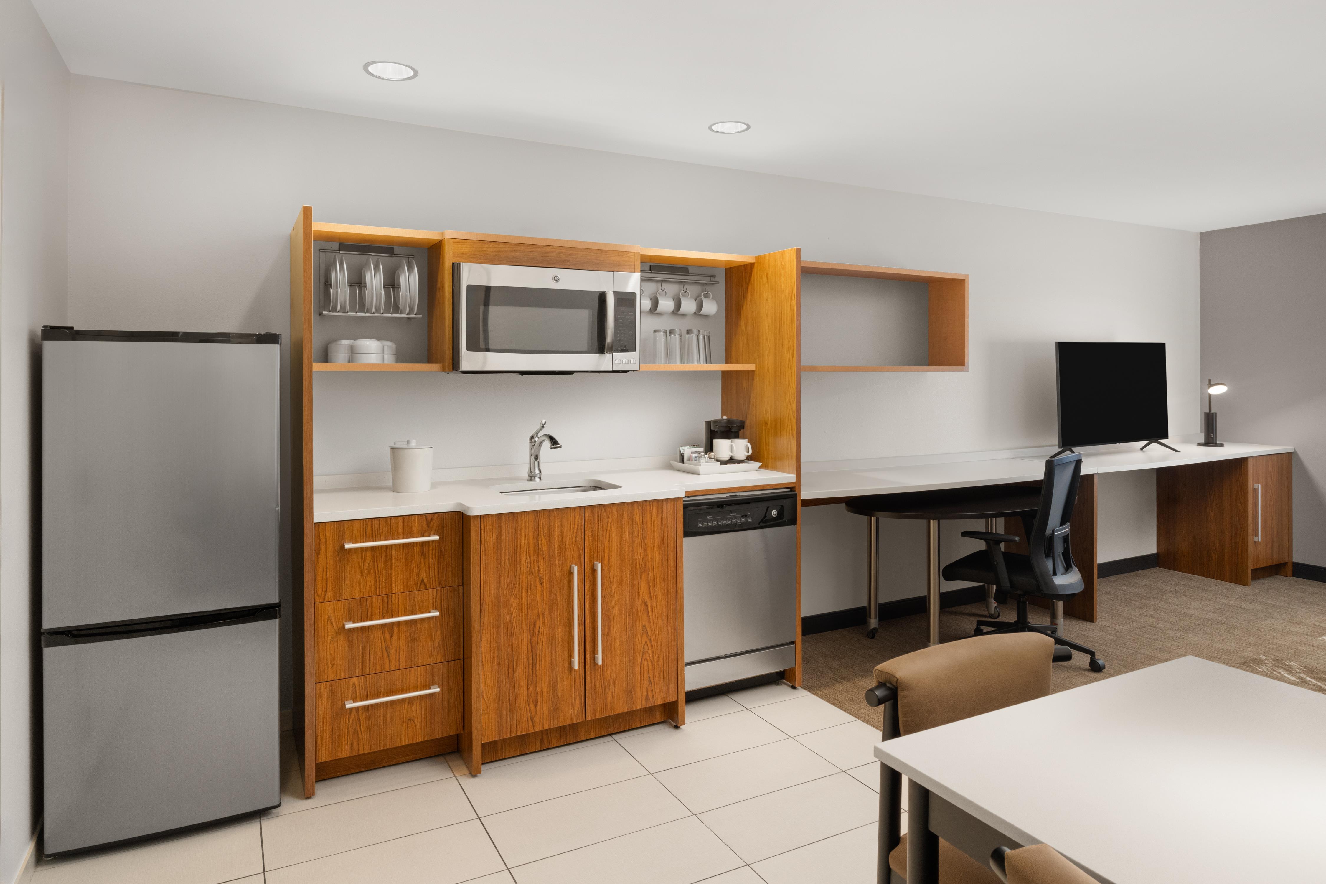 Home2 Suites by Hilton Alexandria Room Type - 1 KING 1BDRM SUITE NONSMOK