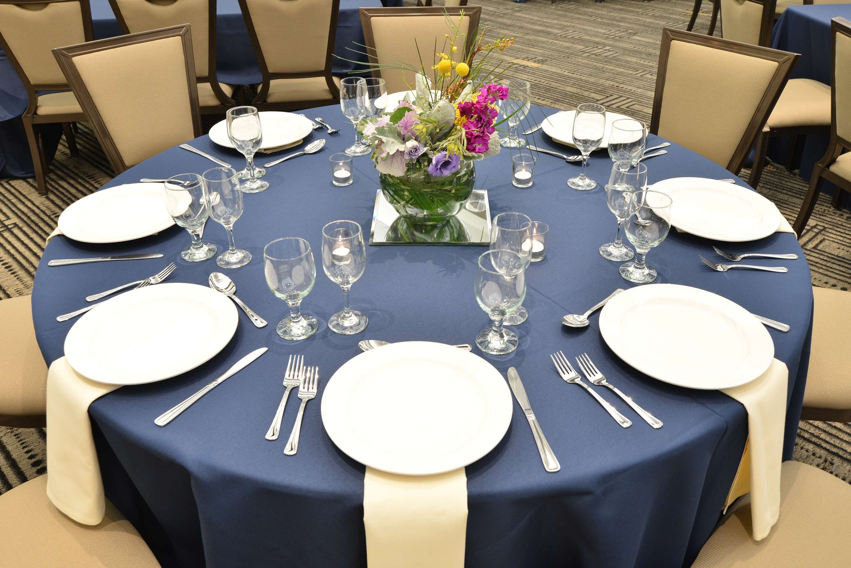 Meeting Room | The Lismore Eau Claire - a DoubleTree by Hilton