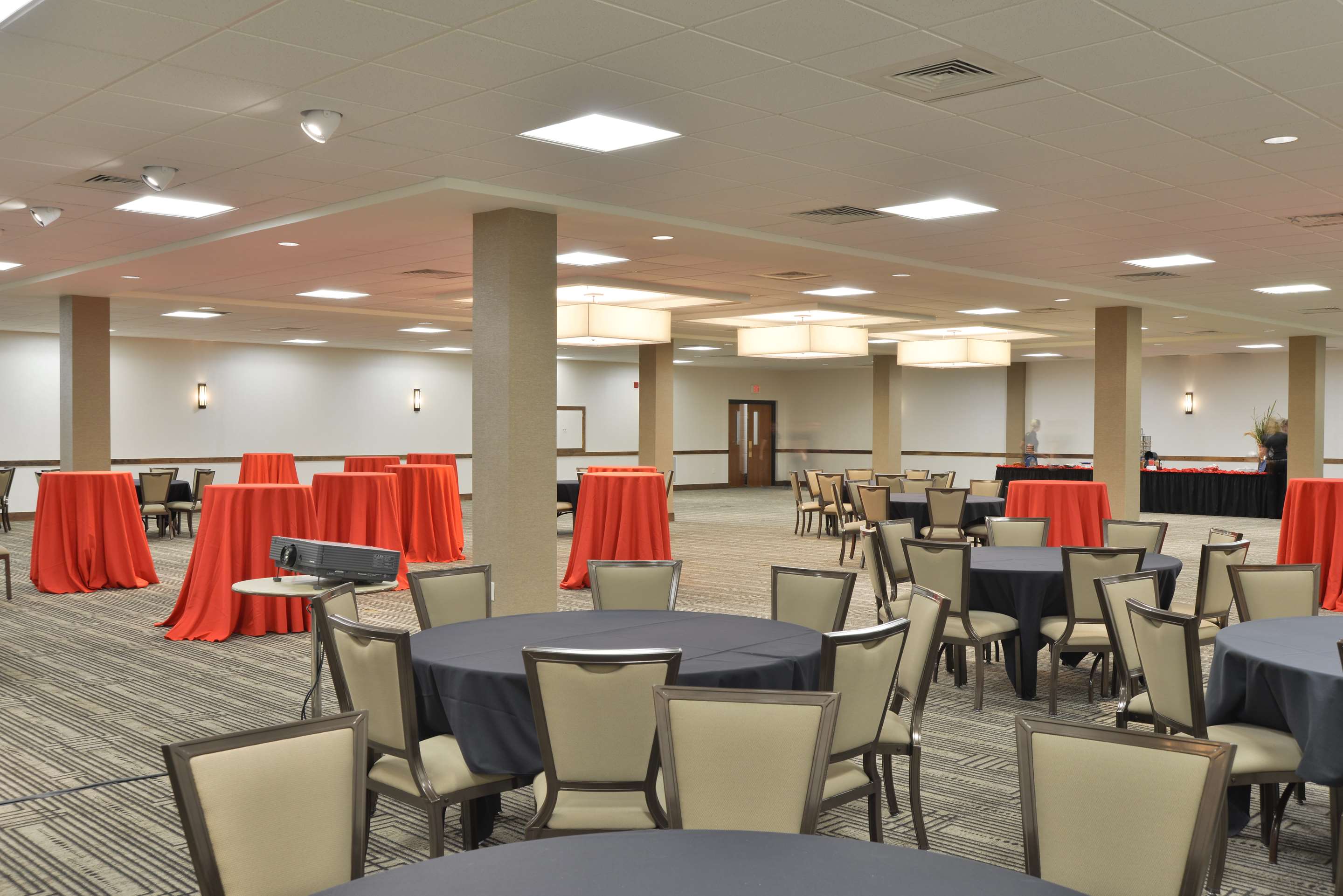 Meeting Room | The Lismore Eau Claire - a DoubleTree by Hilton