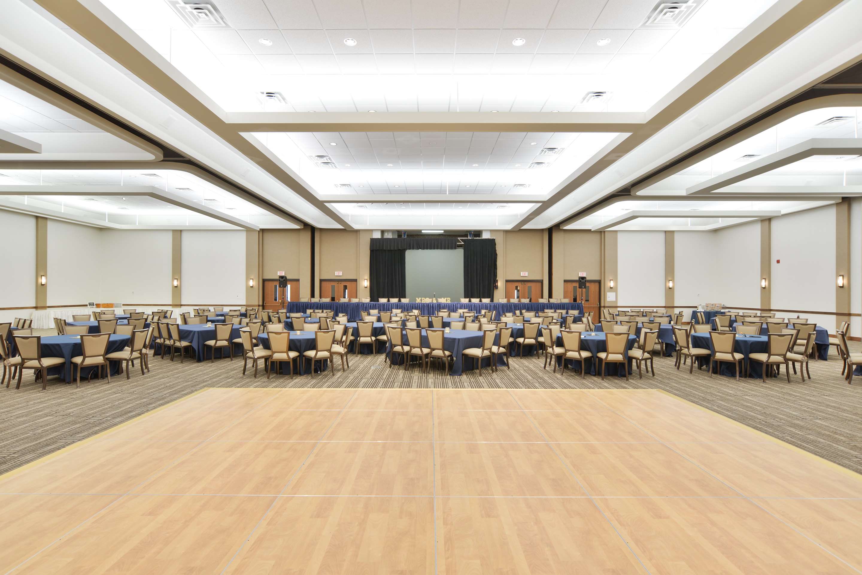 Meeting Room | The Lismore Eau Claire - a DoubleTree by Hilton