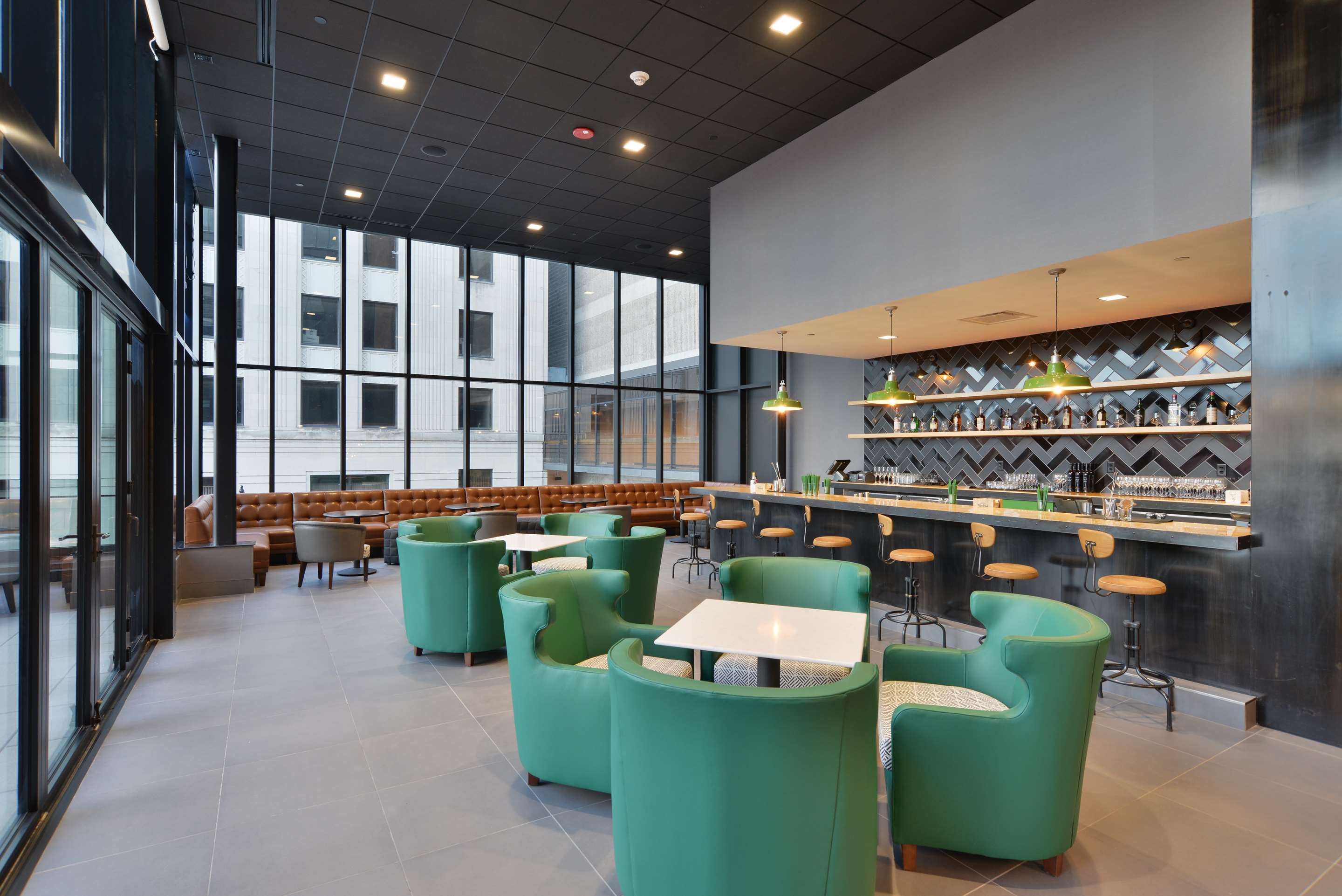 BarLounge | The Lismore Eau Claire - a DoubleTree by Hilton