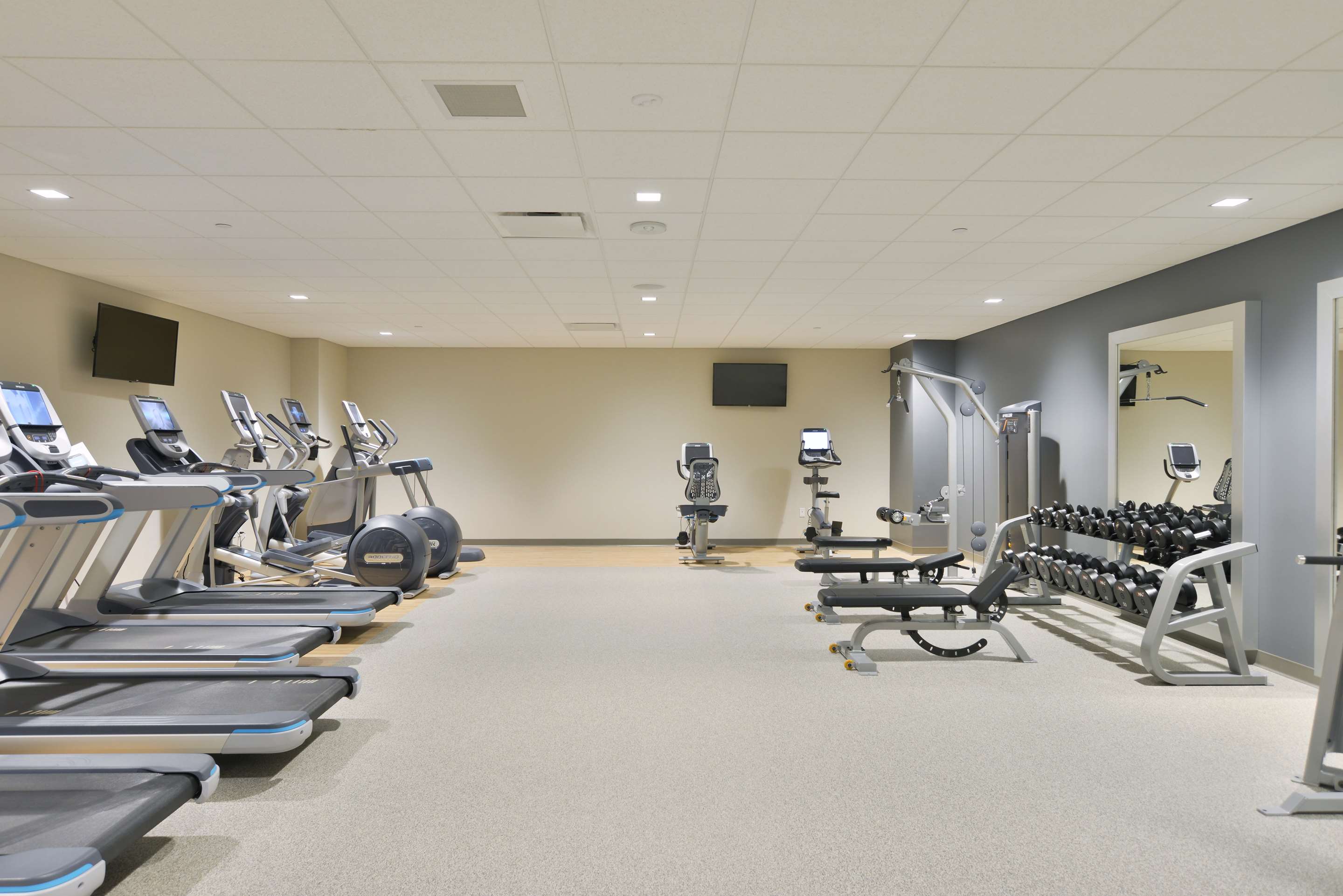 Health club fitness center gym | The Lismore Eau Claire - a DoubleTree by Hilton