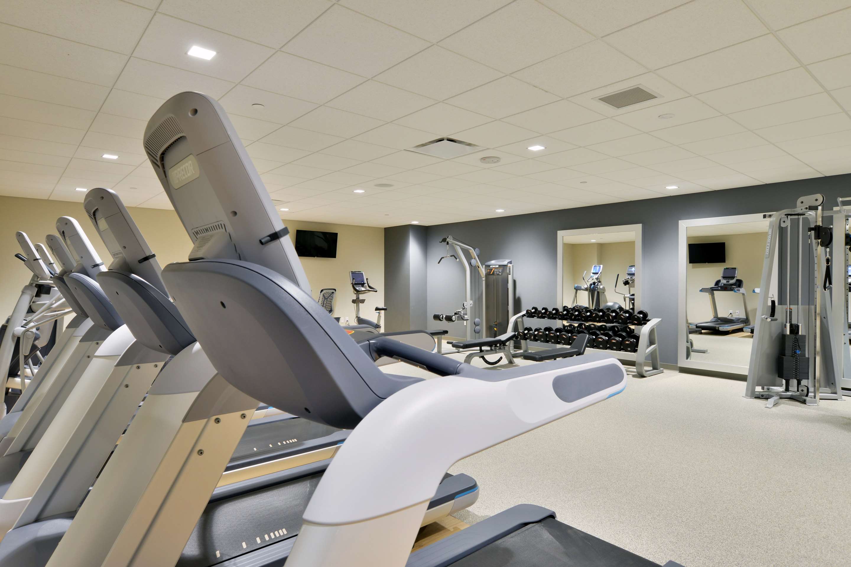 Health club fitness center gym | The Lismore Eau Claire - a DoubleTree by Hilton