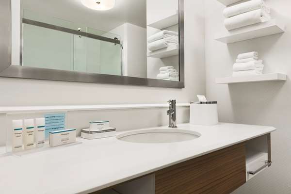  - Hampton Inn Turlock