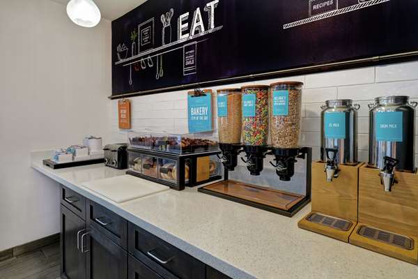 Amenities - Hampton Inn Turlock