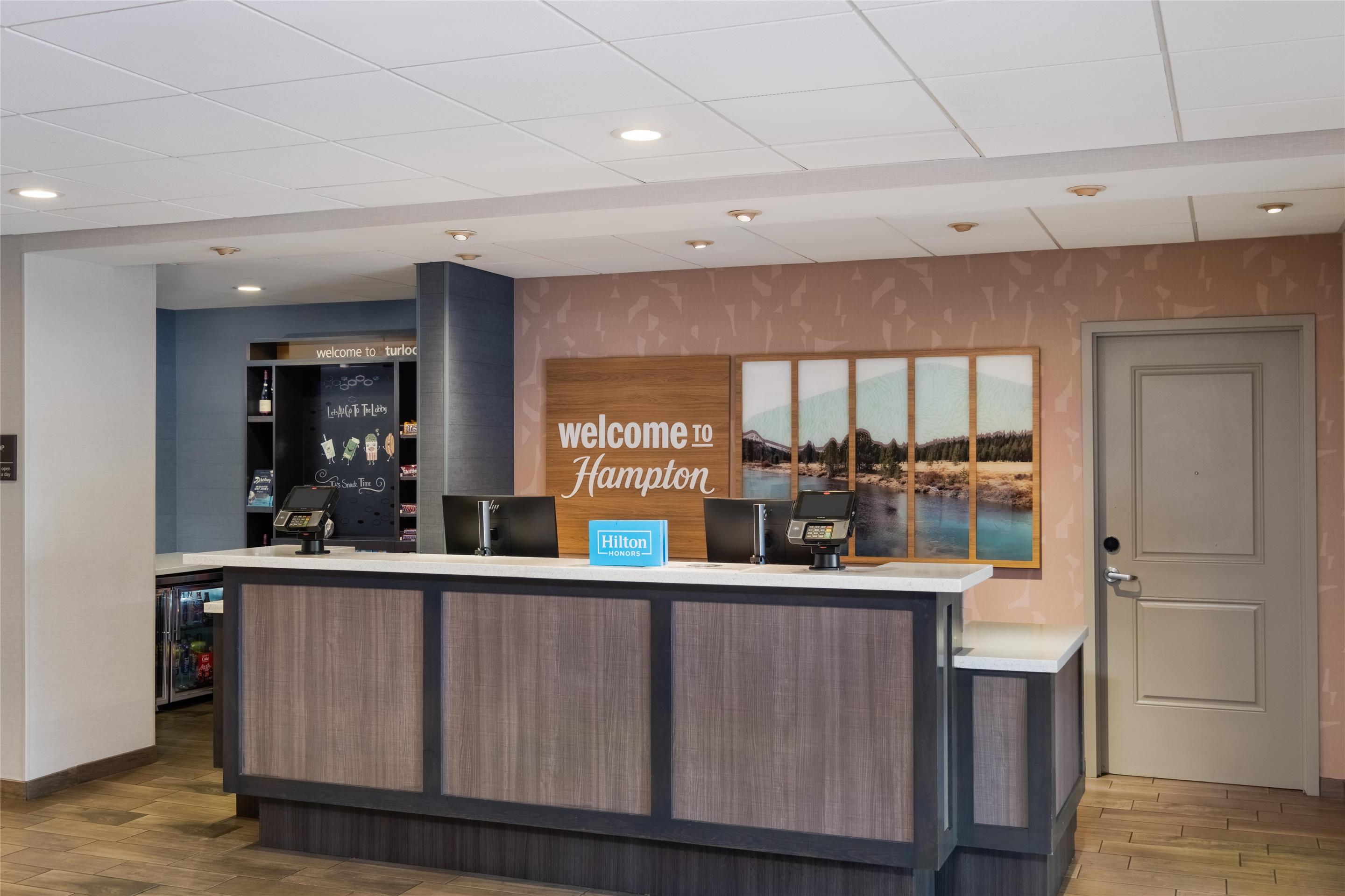 Reception | Hampton Inn Turlock
