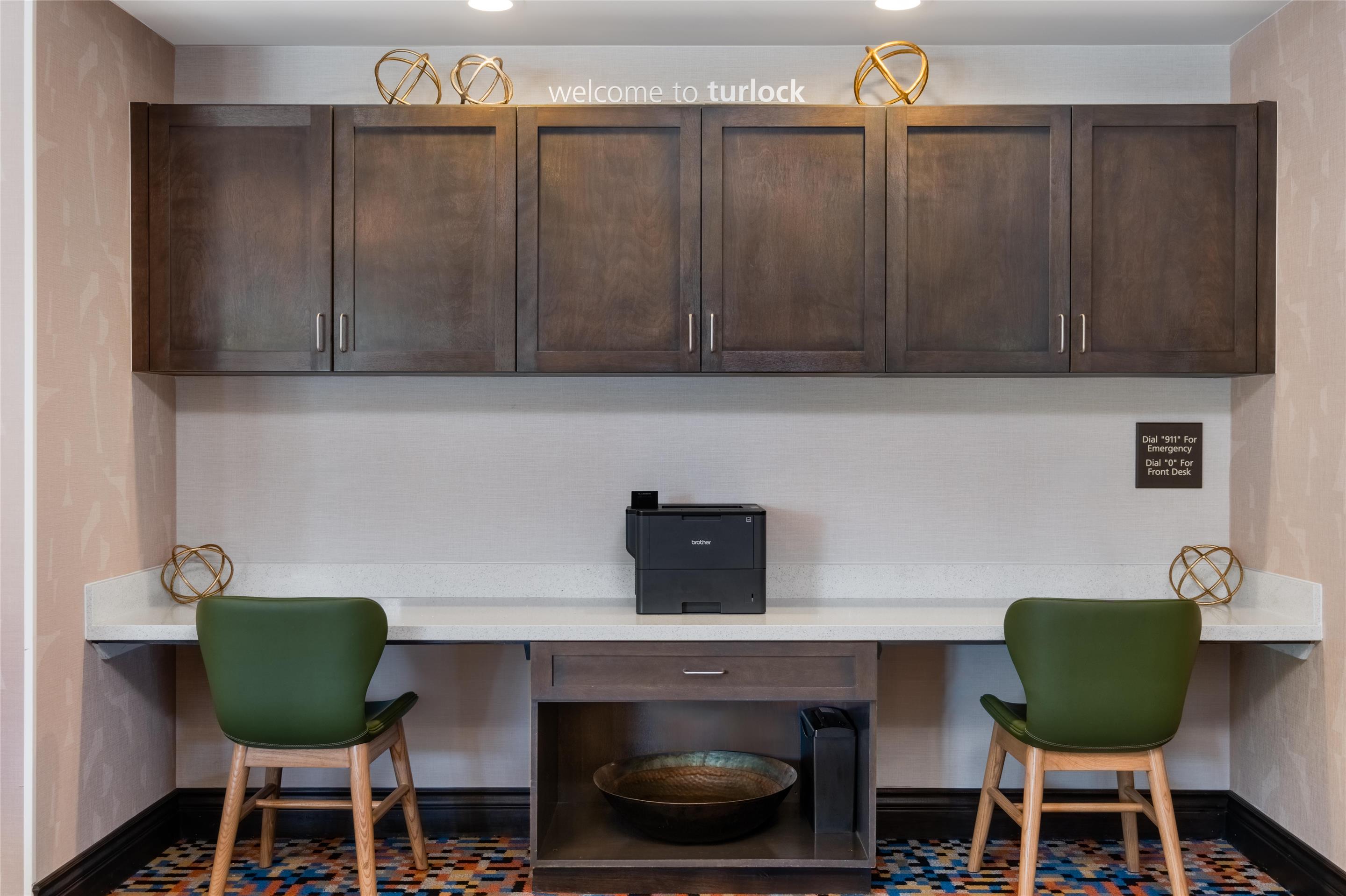 Business Center | Hampton Inn Turlock