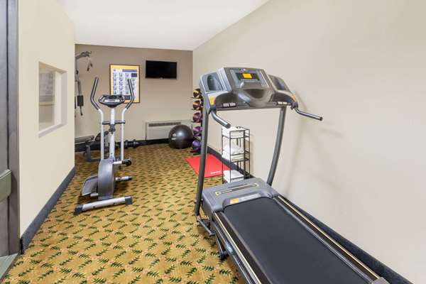 Fitness/ Exercise Room - Days Inn Albion - I-94, Exit 121