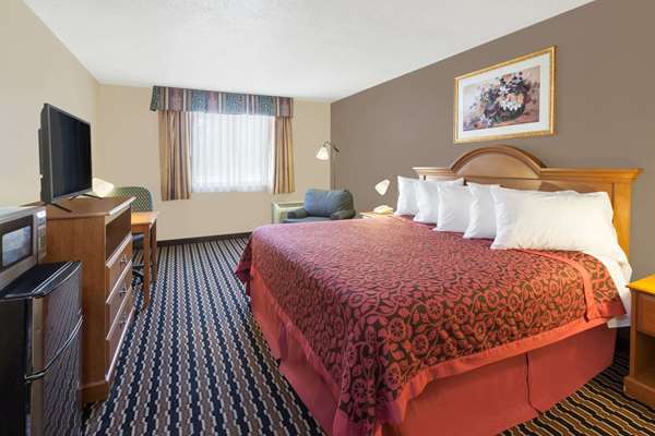  - Days Inn Albion - I-94, Exit 121
