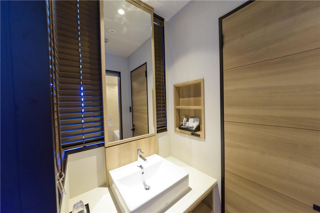 Best Western Okinawa Kouki Beach-guestroom-Guest Room,On-Site.jpg