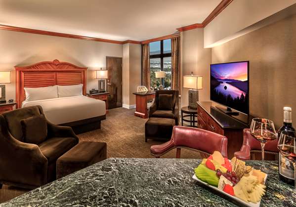 Suite - Atlantis Casino Resort & Spa Reno - I-580, Exit 32
