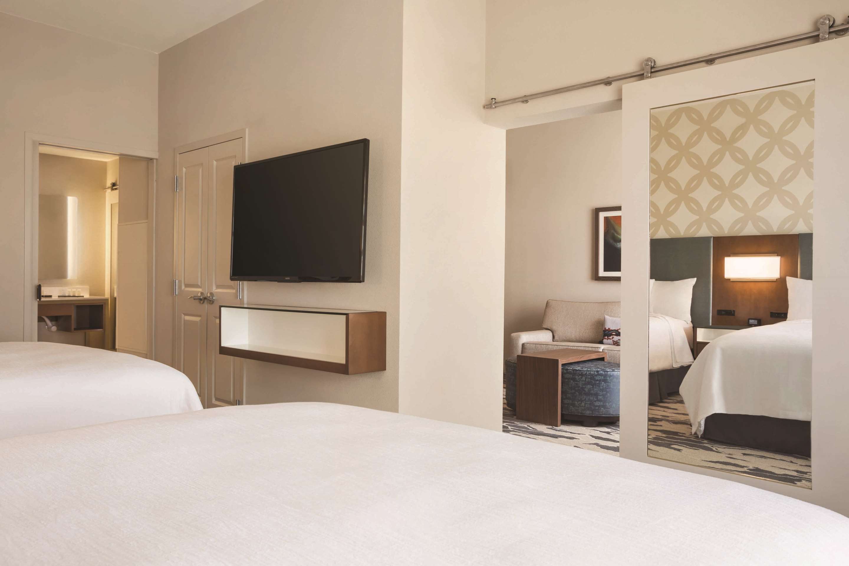 Guest room