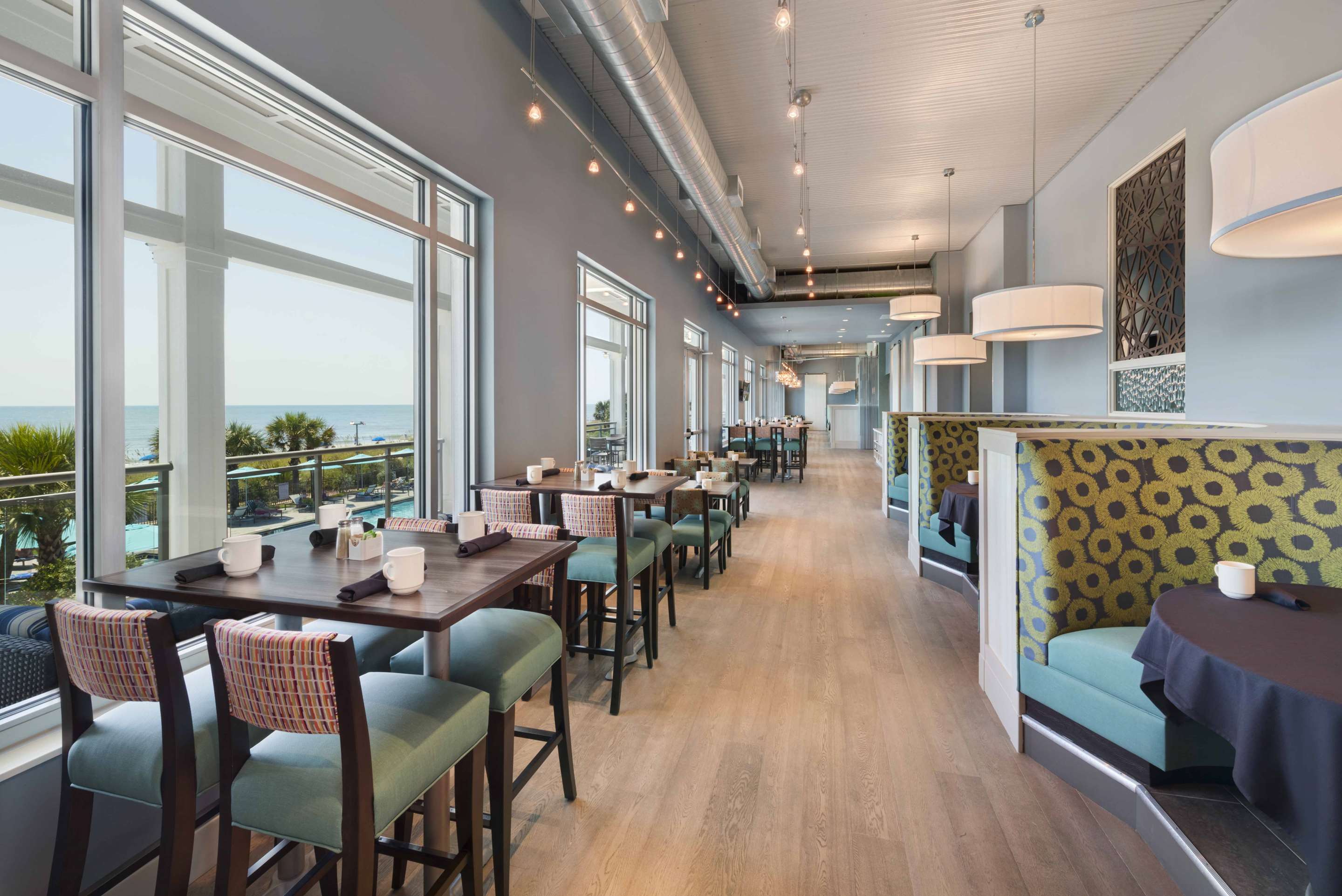Restaurant | DoubleTree Resort by Hilton Myrtle Beach Oceanfront