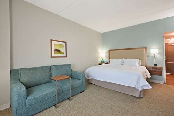  - Hampton Inn & Suites North Huntingdon - I-76, Exit 67