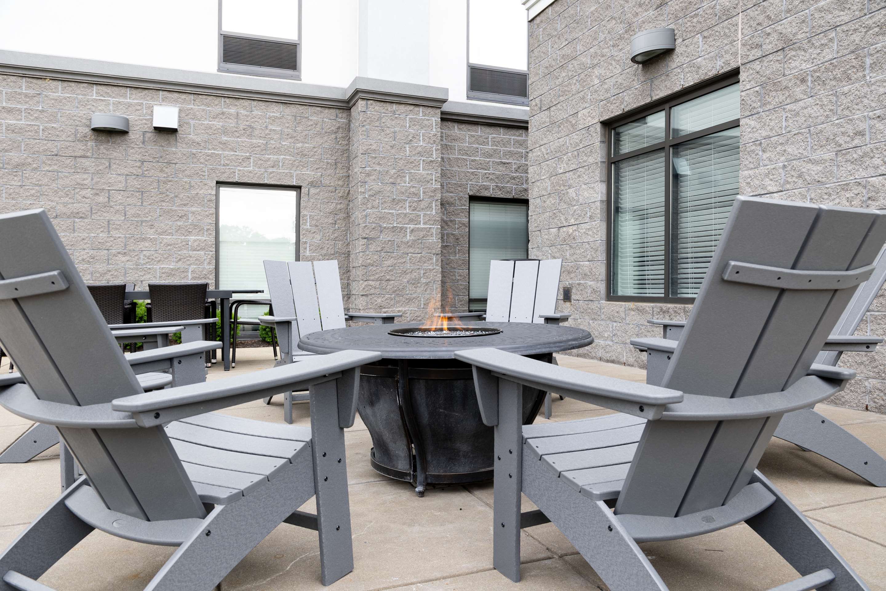Exterior | Hampton Inn & Suites North Huntingdon-Irwin