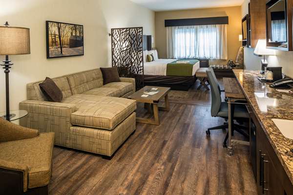  - Best Western Plus Inn at Franciscan Square Steubenville