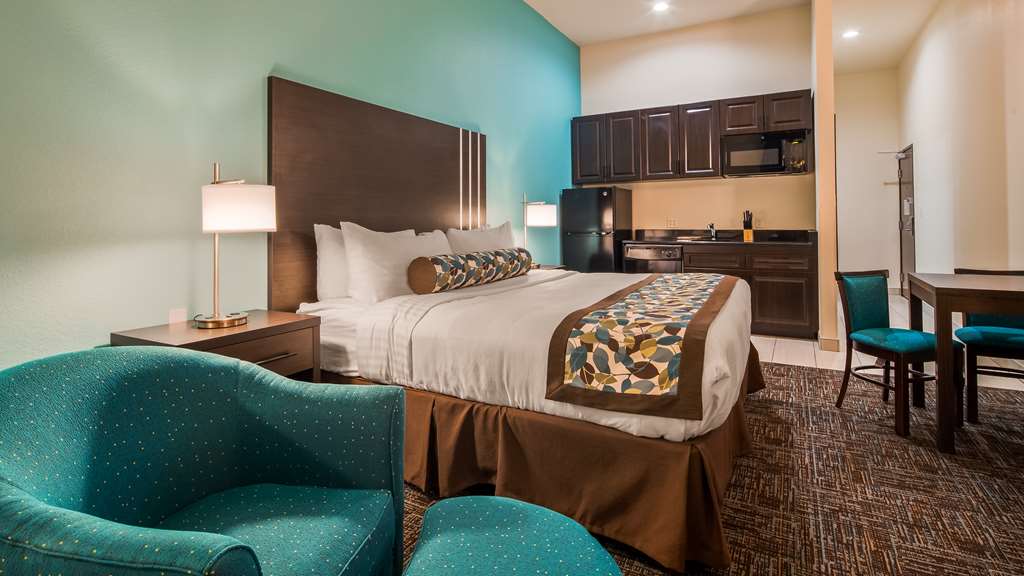 Best Western Plus Executive Residency Elk City-guestroom-Guest Room,On-Site.jpg