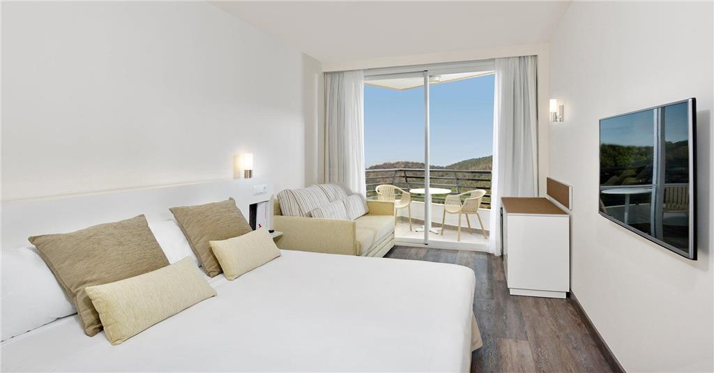 SOL BARBADOS-guestroom-Guest Room,On-Site.jpg