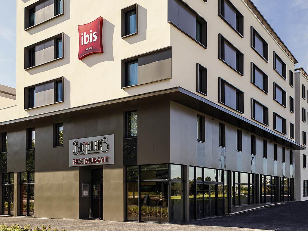 ibis Saint Quentin En Yvelines Velodrome