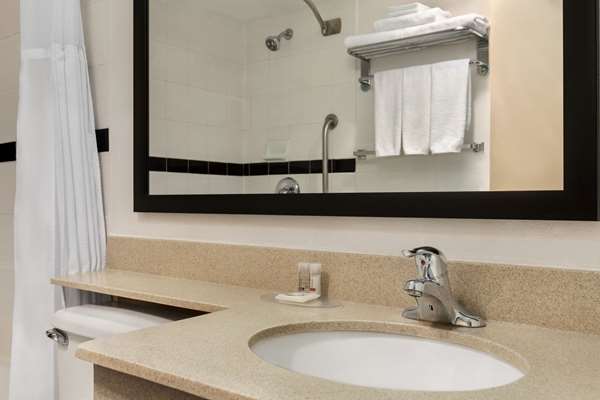 - Days Inn & Suites Moncton