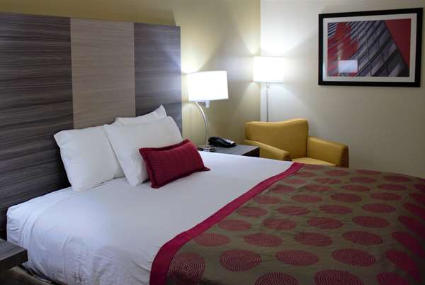  - Ramada Hotel Wentzville - I-70, Exit 212