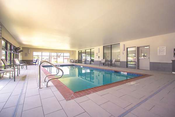 Pool - La Quinta Inn & Suites Pampa