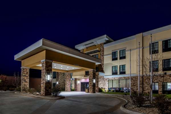 Exterior view - La Quinta Inn & Suites Pampa