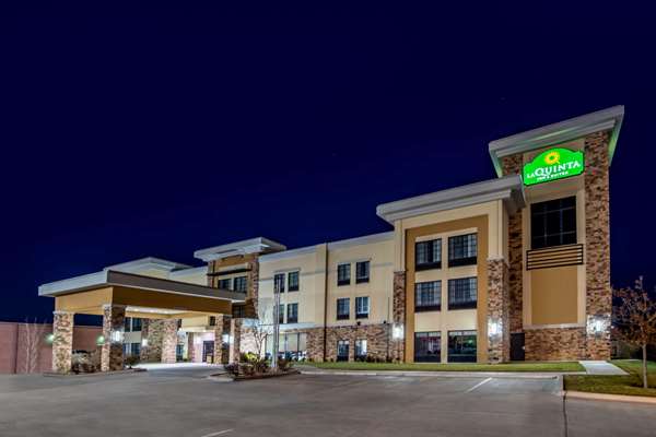 Exterior view - La Quinta Inn & Suites Pampa