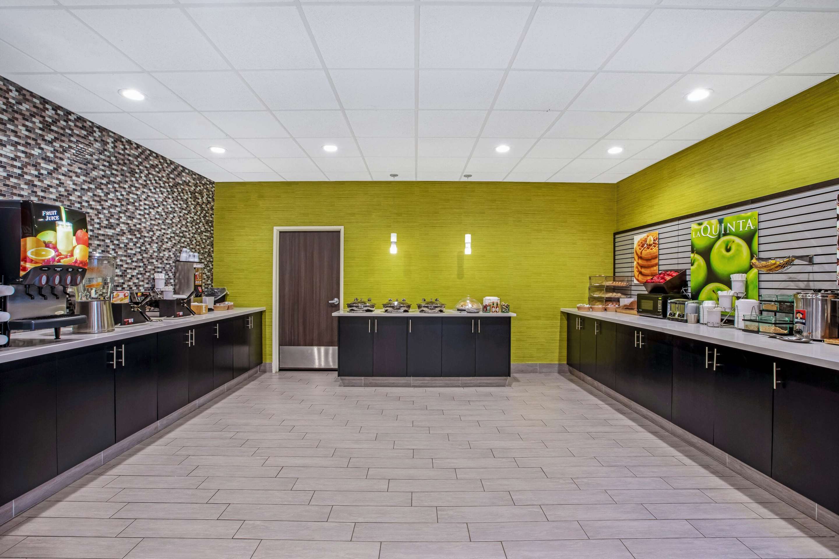 Property amenity | La Quinta Inn & Suites by Wyndham Kearney