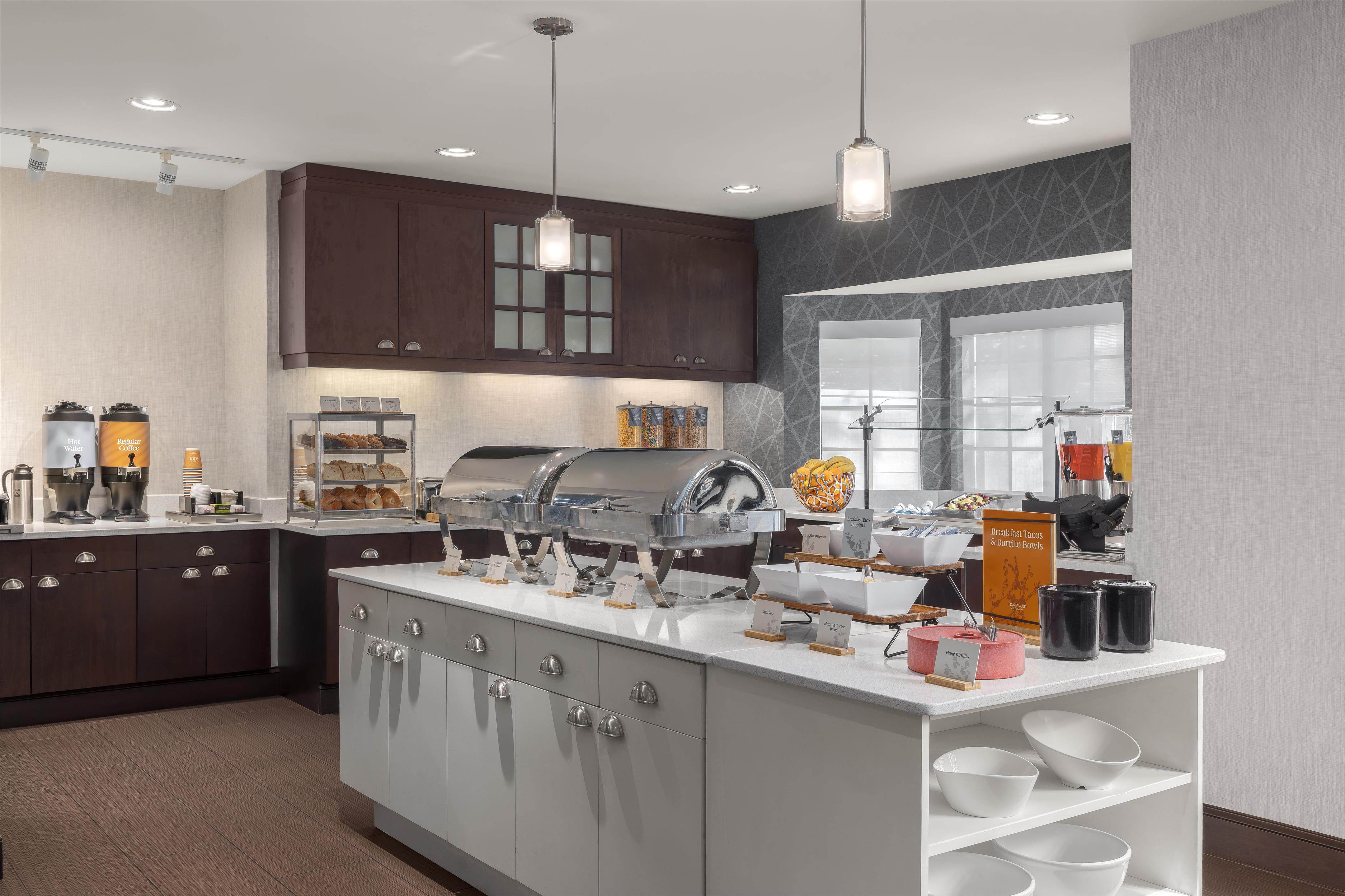 Breakfast Area | Homewood Suites by Hilton Jacksonville Deerwood Park