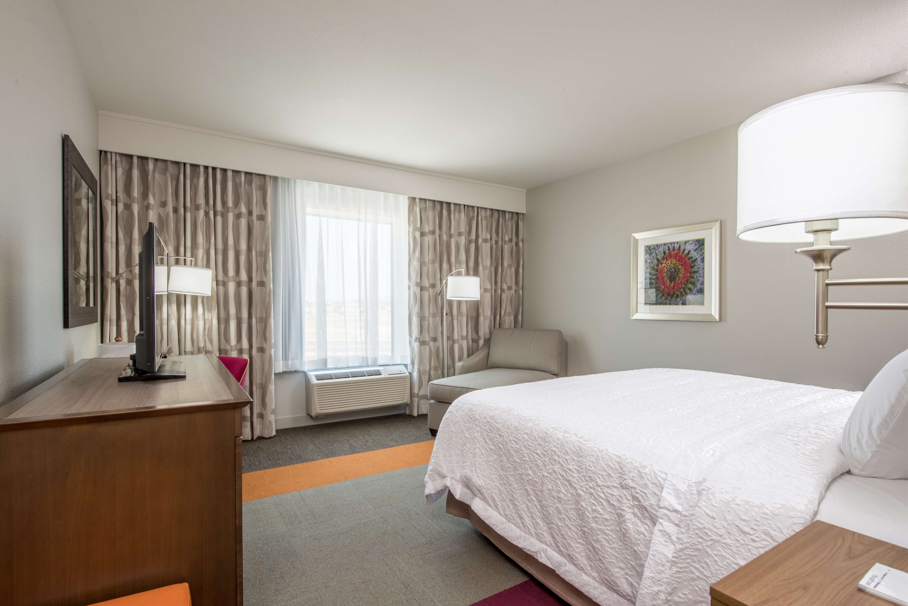 Hampton Inn & Suites by Hilton Phoenix East Mesa Room Type - 1 KNG ACCESSIBLE TUB NS