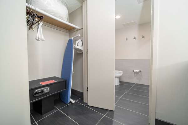  - DoubleTree by Hilton Hotel Harbourwalk Racine