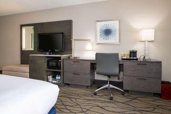  - DoubleTree by Hilton Hotel Harbourwalk Racine