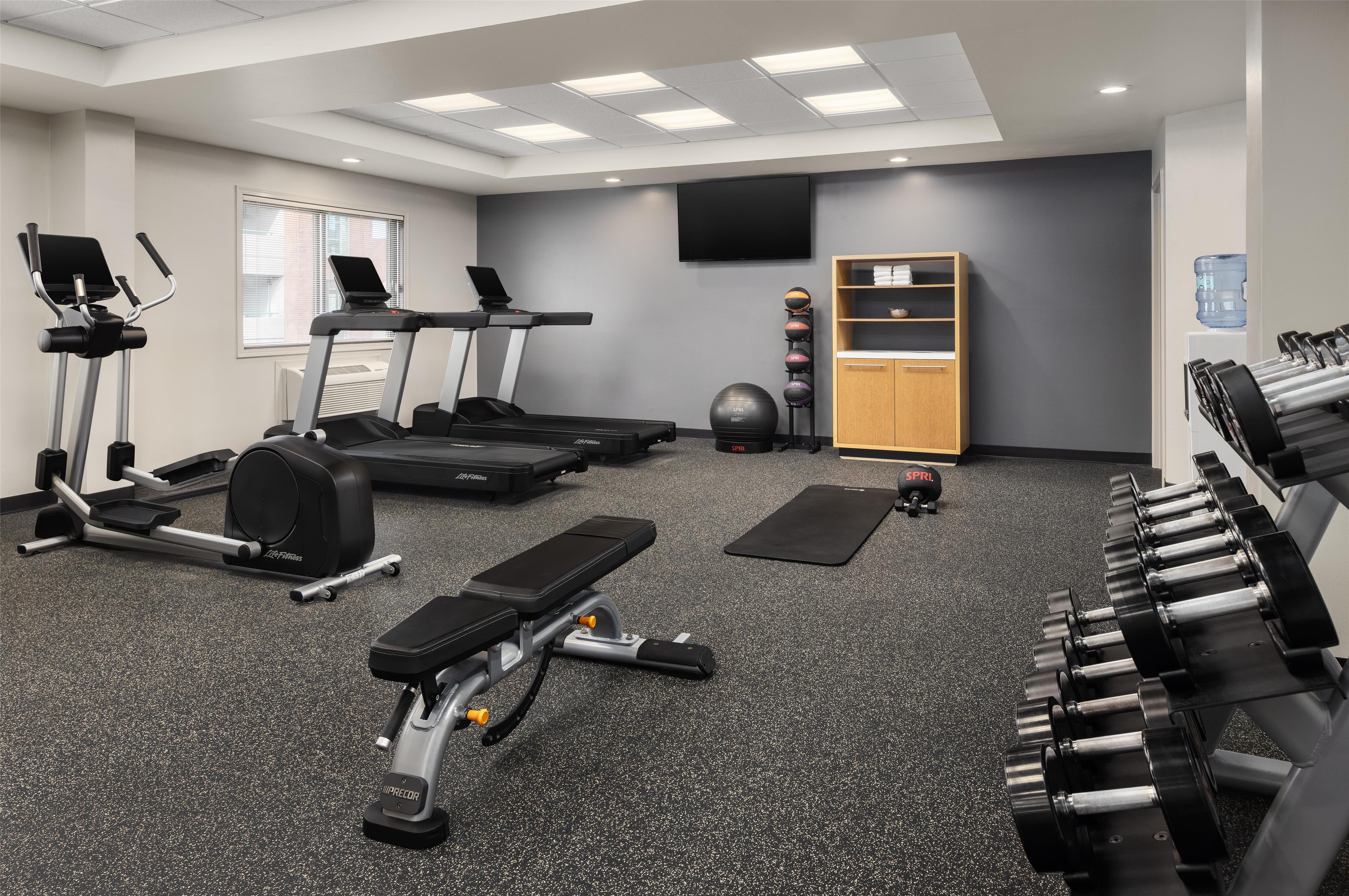 Health club fitness center gym | Doubletree by Hilton Hotel Racine Harbourwalk
