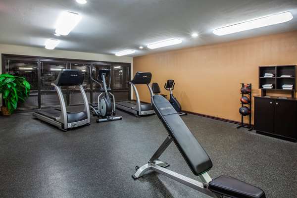 Fitness/ Exercise Room - Days Inn Tyler