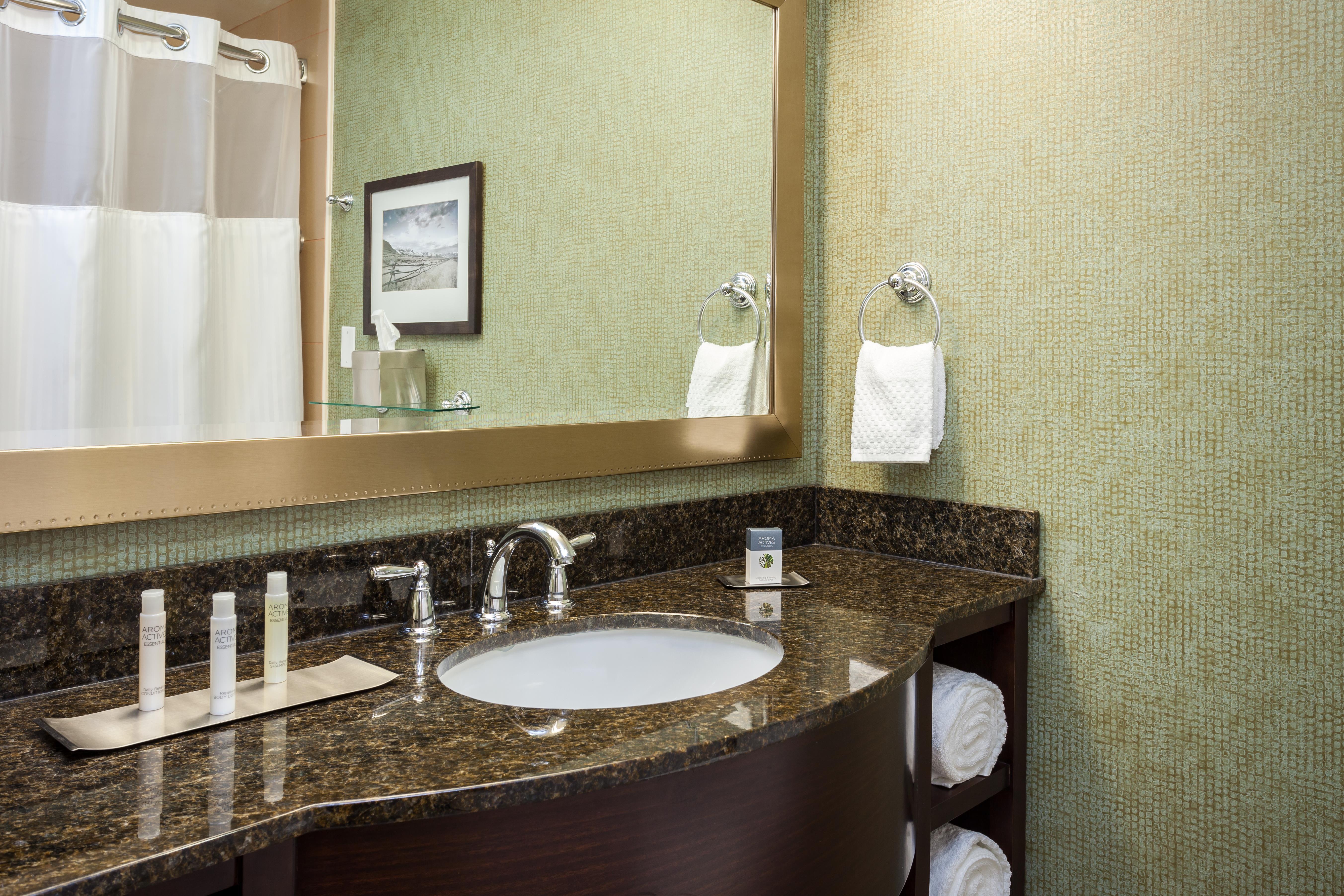 Doubletree by Hilton Billings Room Type - 2DBL MOB HEAR ACCESS W TUB
