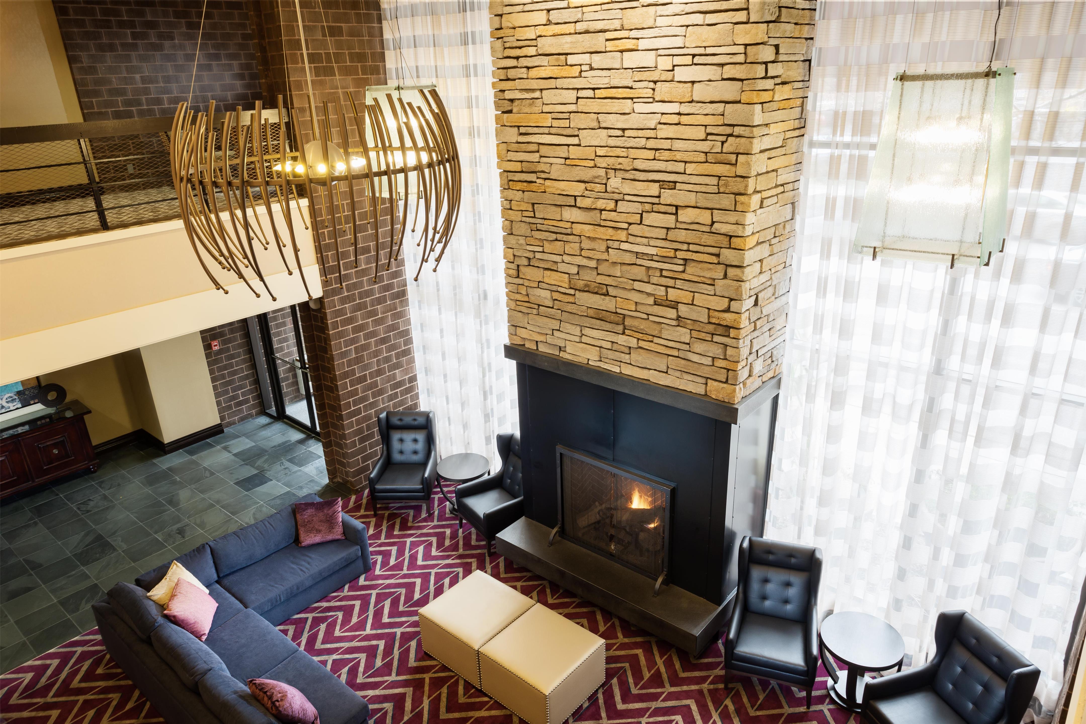 Reception | DoubleTree by Hilton Hotel Billings