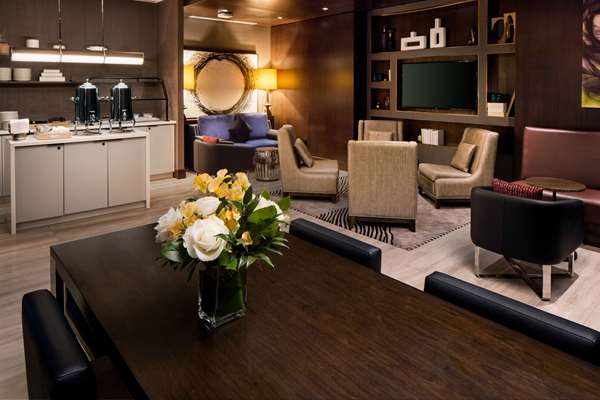  - Hilton Hotel Downtown Brooklyn