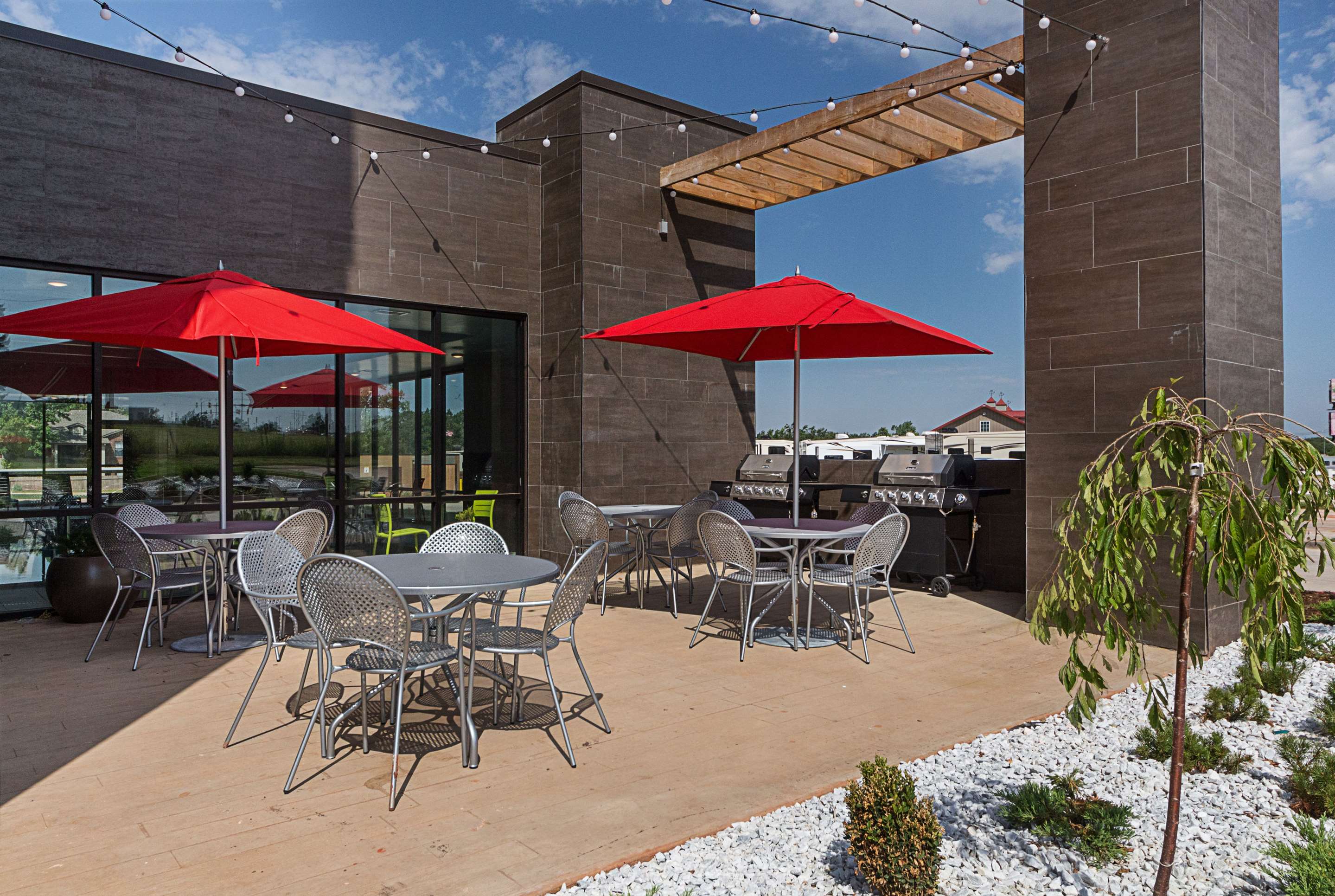 Exterior | Home 2 Suites by Hilton - Yukon