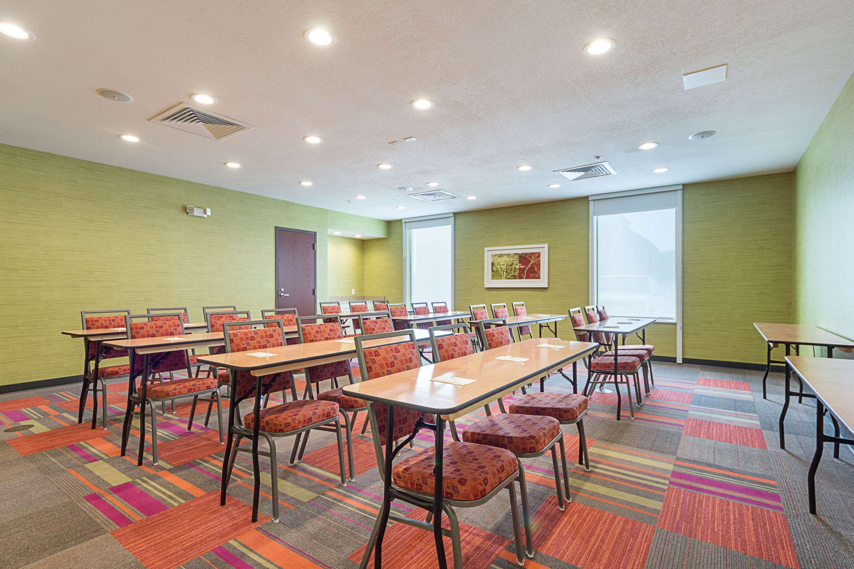 Meeting Room | Home 2 Suites by Hilton - Yukon