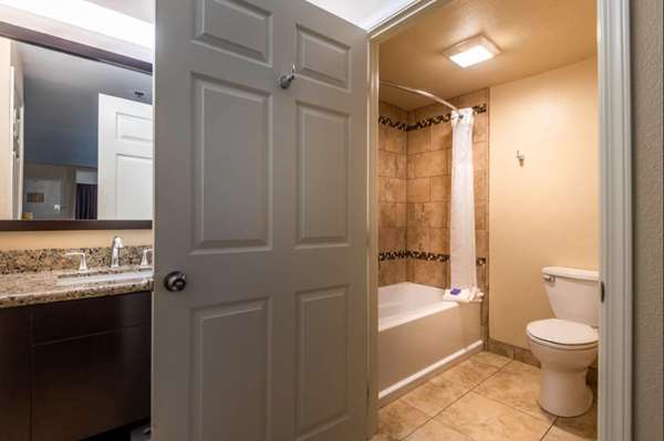  - Grand Legacy at the Park Resort Anaheim - I-5, Exit 110