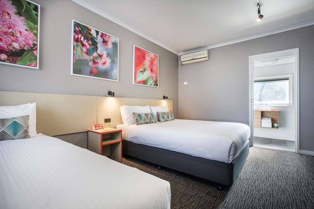 FERNTREE GULLY HOTEL-guestroom-Guest Room,On-Site.jpg