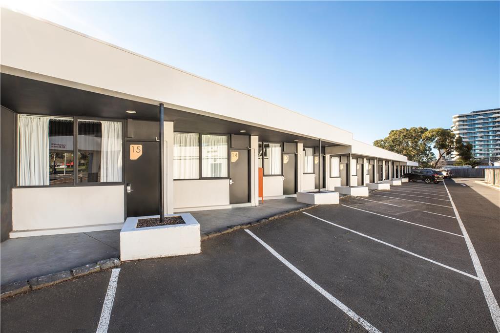 Monash Hotel