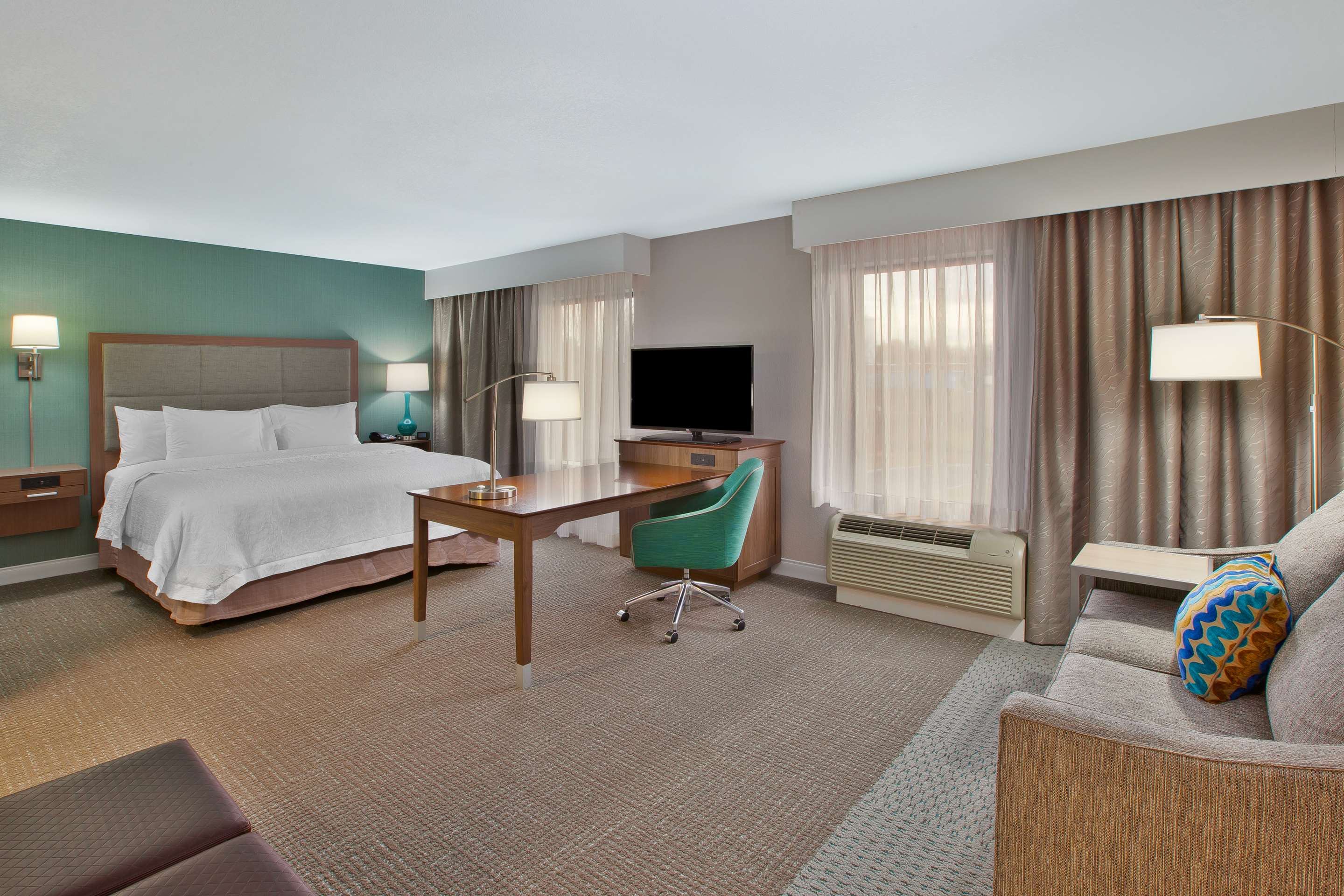 Guest room