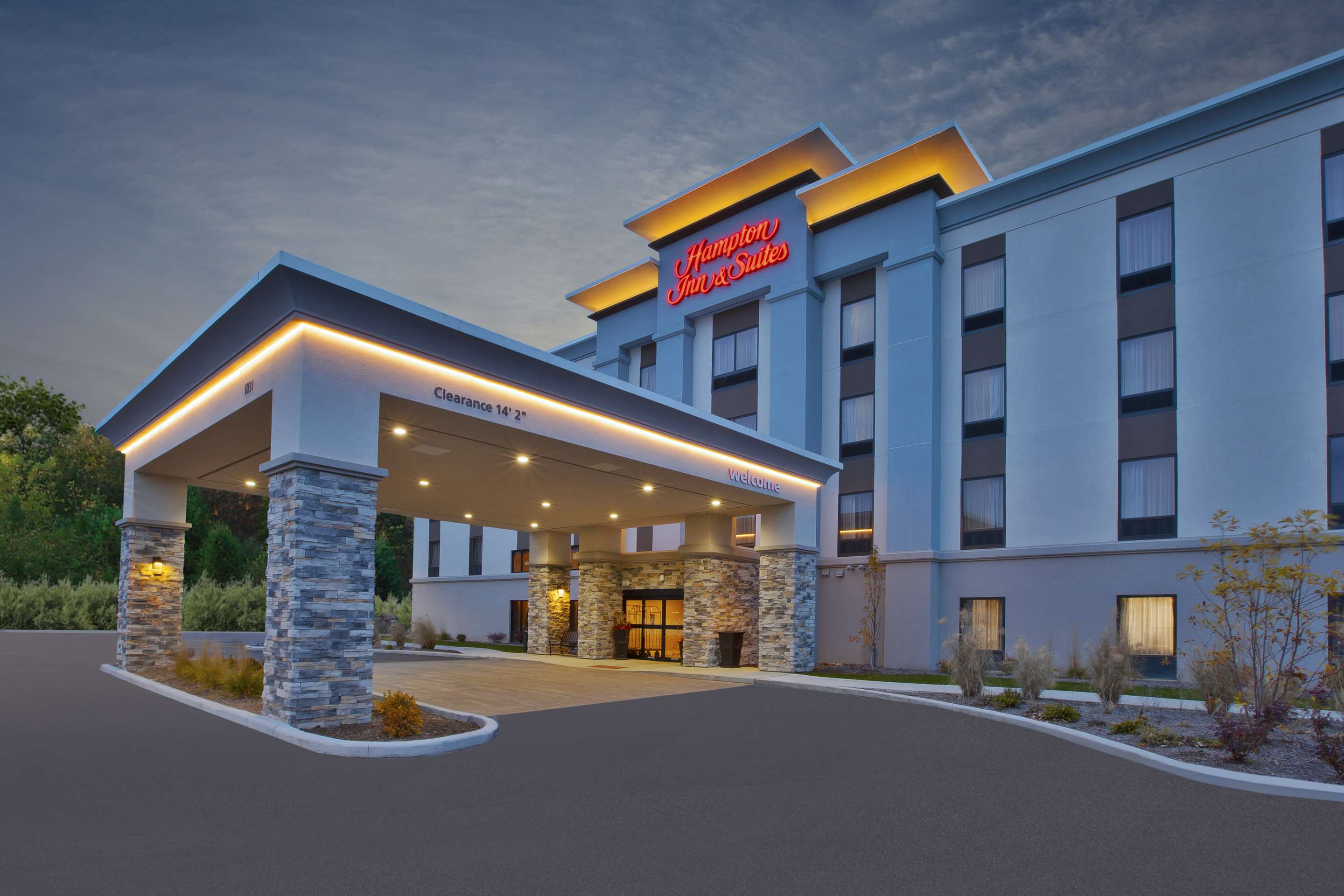 Exterior | Hampton Inn & Suites Alliance