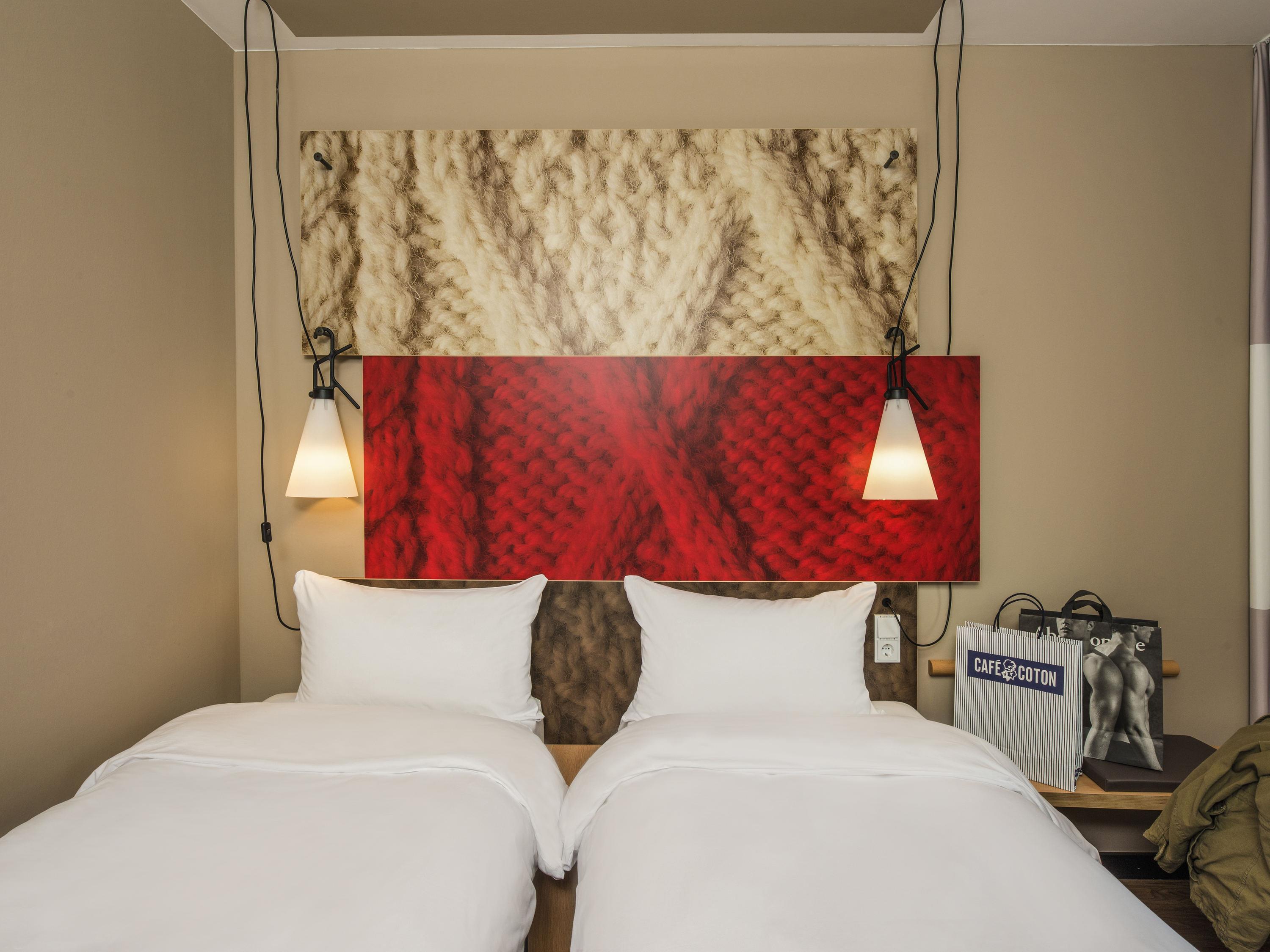 Ibis München Airport Süd Room Type - Room with 2 single beds equipped with the new bedding