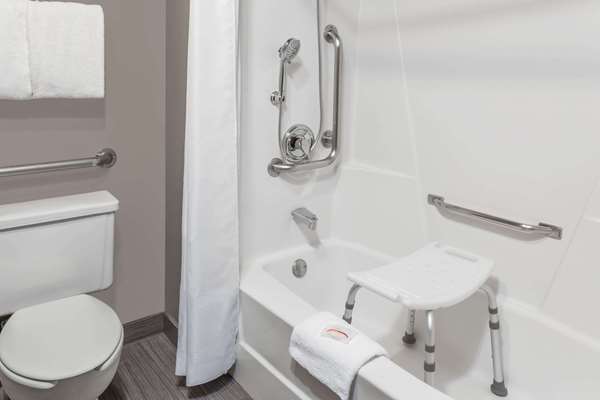  - Baymont Inn & Suites Glenview