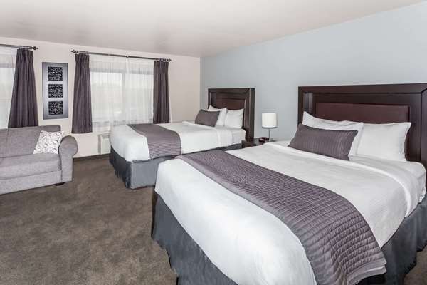 Suite - Baymont Inn & Suites Glenview
