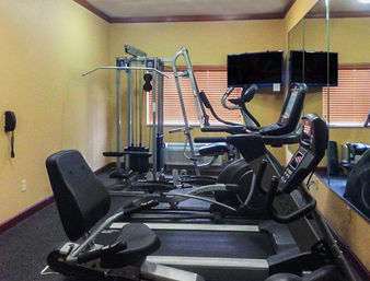 Fitness/ Exercise Room - Baymont Inn & Suites Cuero