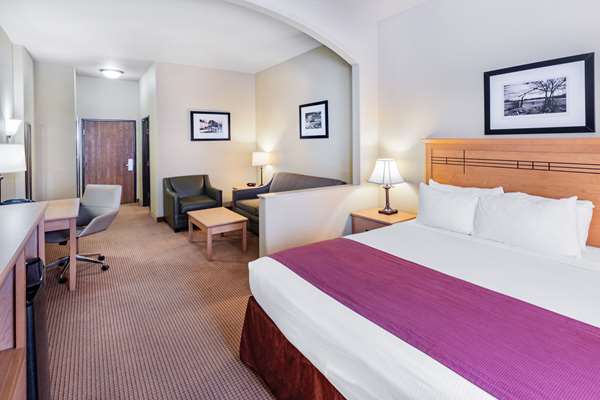 Suite - Baymont Inn & Suites Cuero